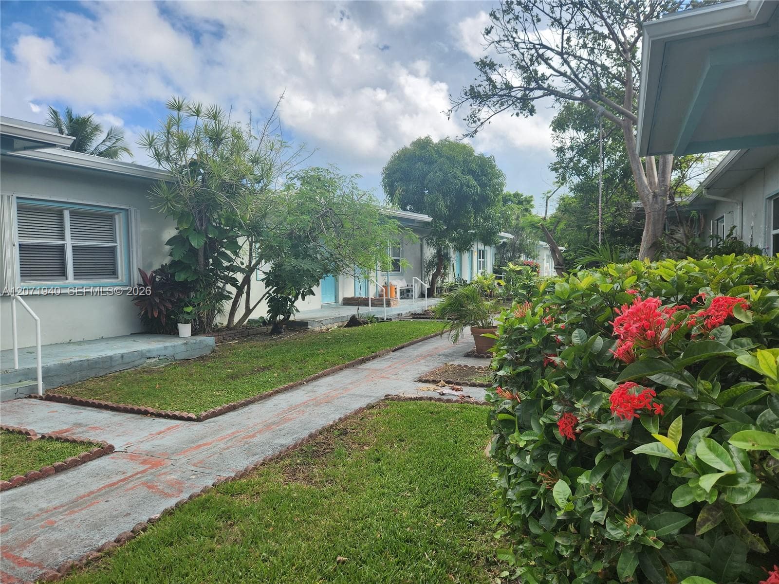 1239 Marseille Dr # 4, Miami Beach, FL 33141