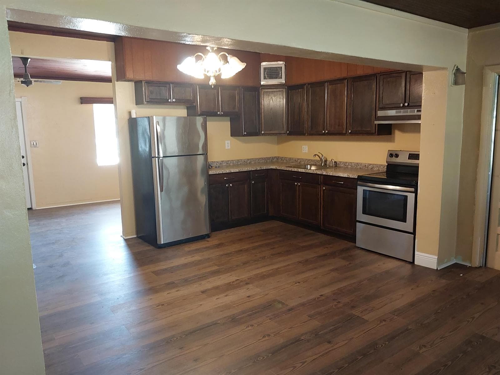 201 OSCEOLA Avenue, Fort Pierce, FL 34982 photo 2