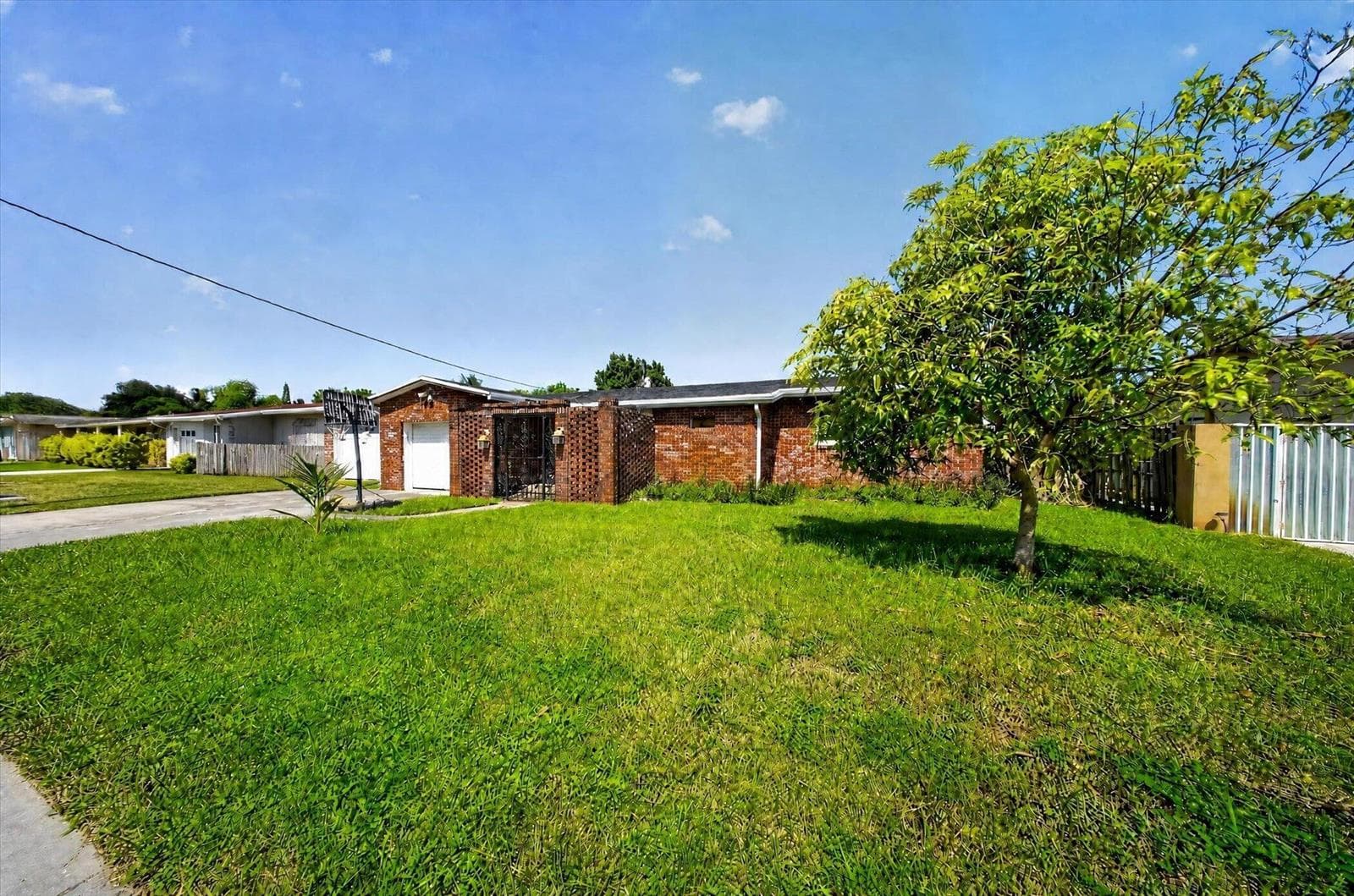 2251 SW 67TH Way NE, Miramar, FL 33023 photo 3