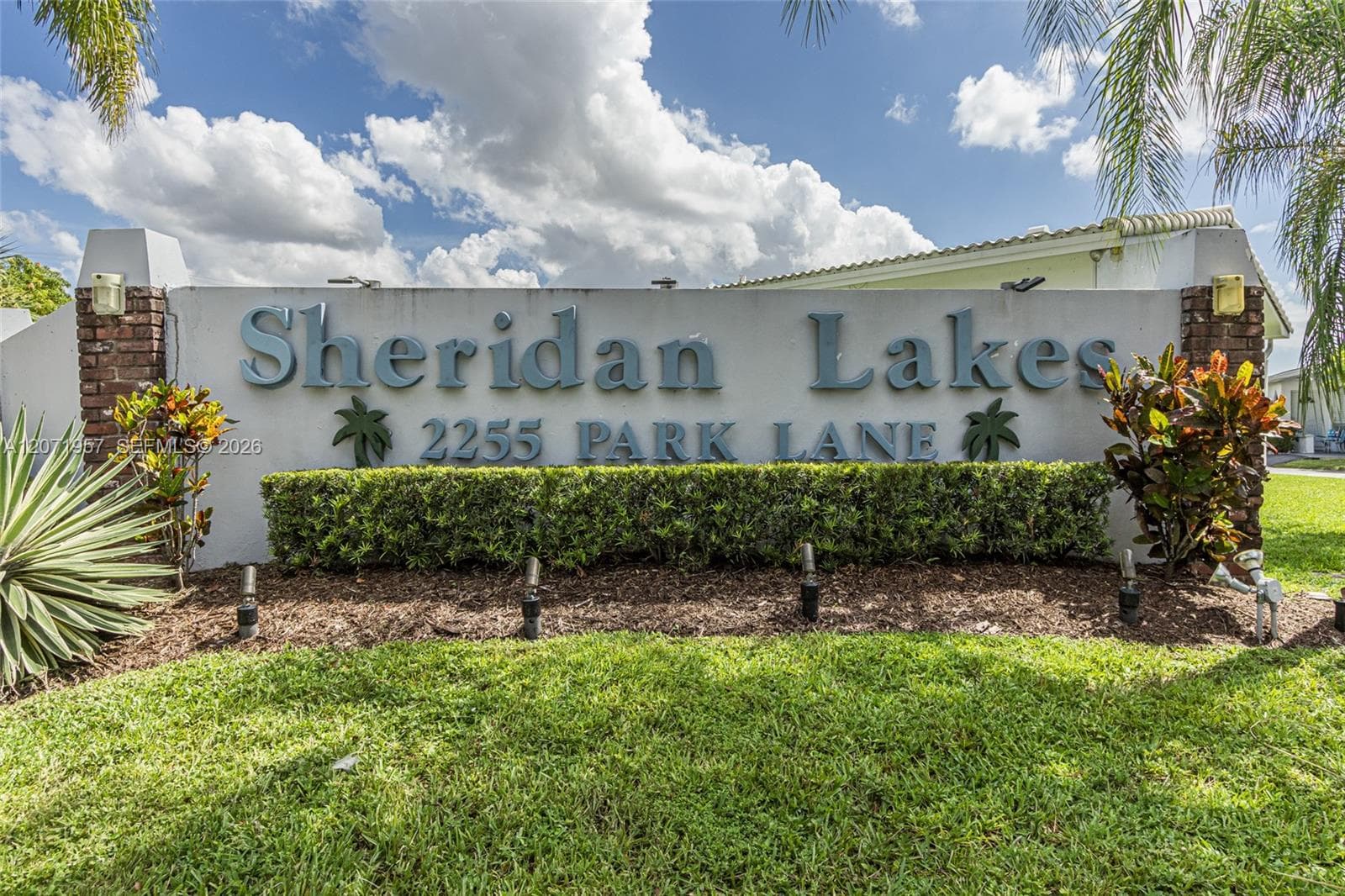 2223 Park Ln # 314, Hollywood, FL 33021 photo 2