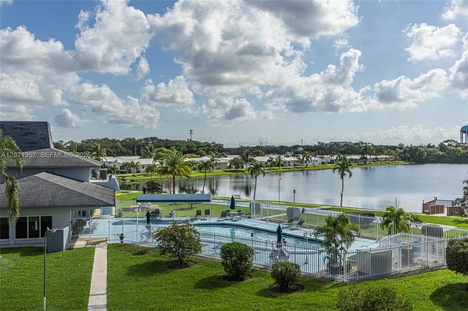 2223 Park Ln # 314, Hollywood, FL 33021