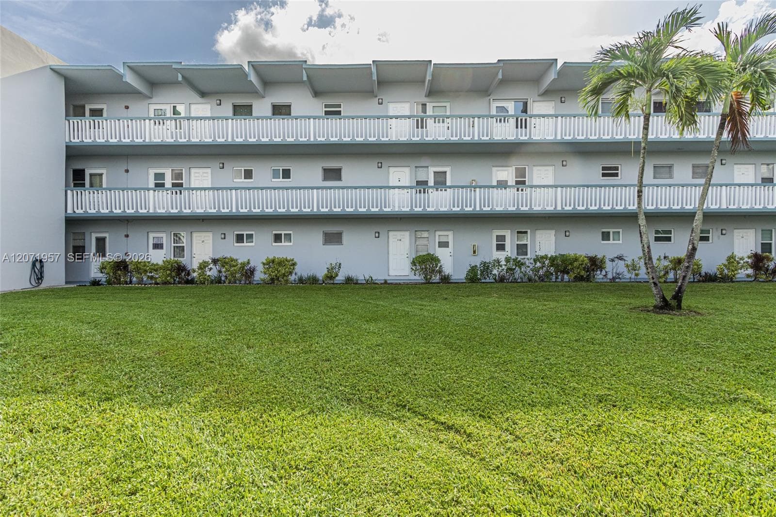 2223 Park Ln # 314, Hollywood, FL 33021 photo 4