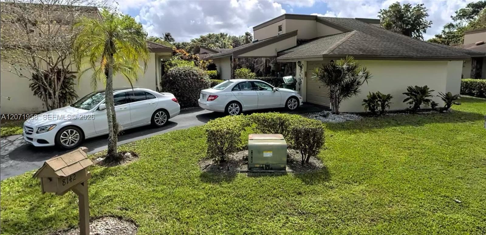 8142 Silver Palm Ct # 17, Tamarac, FL 33321 photo 2