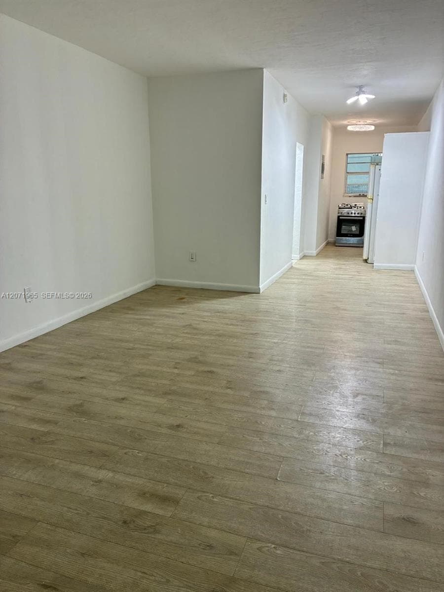 620 76th St # 10, Miami Beach, FL 33141 photo 4