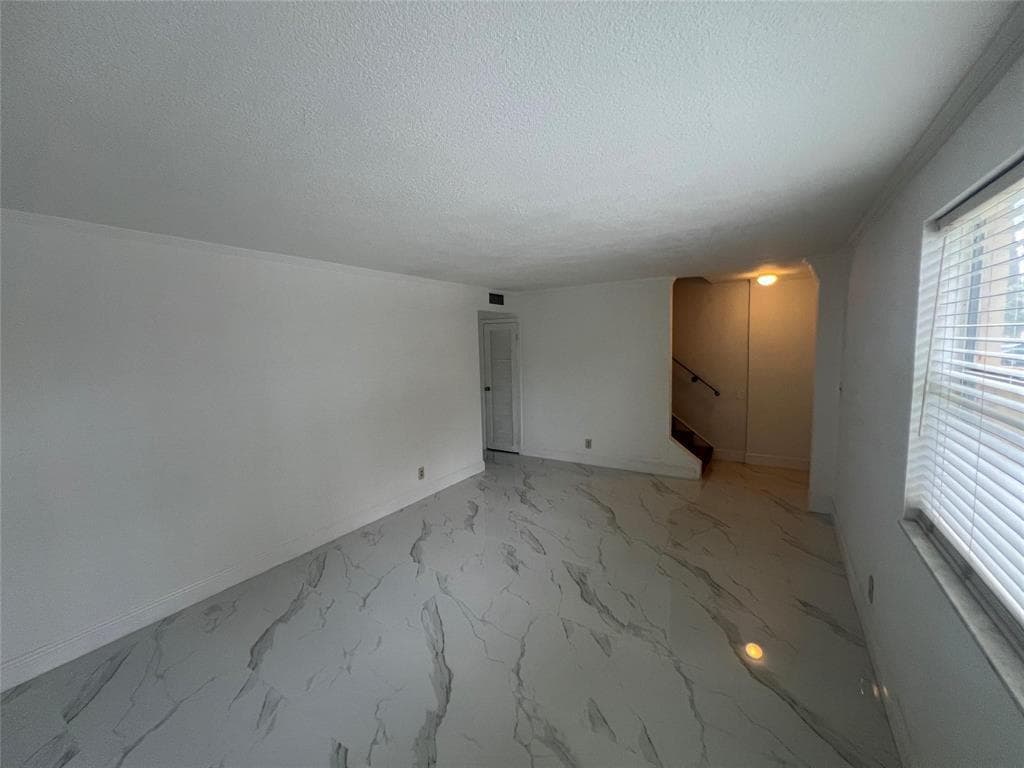 5847 BLUEBERRY Court # 85, Lauderhill, FL 33313 photo 5