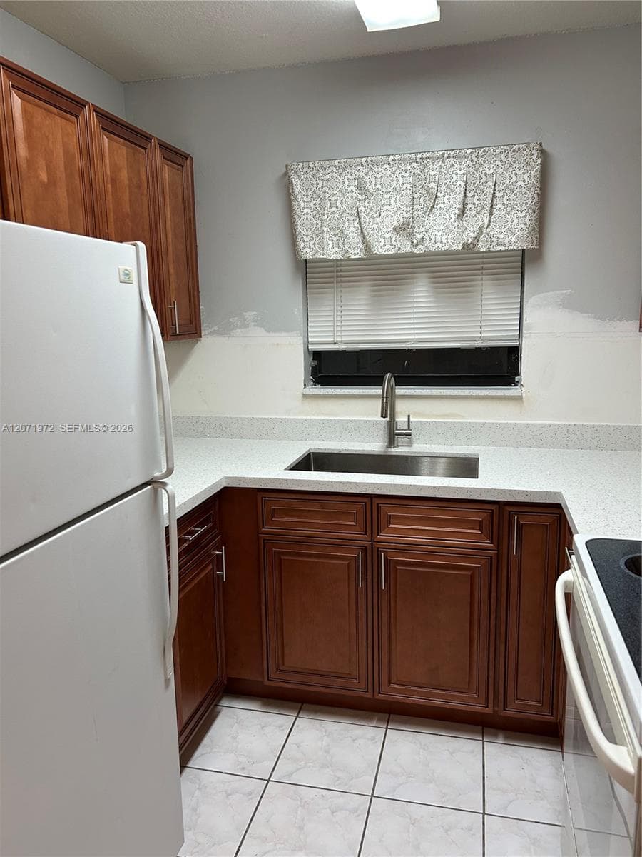 1925 Madison St # 14, Hollywood, FL 33020 photo 5