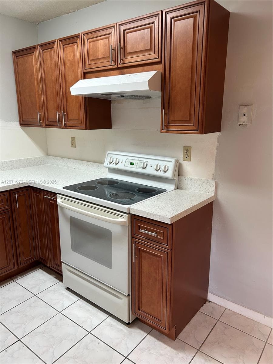 1925 Madison St # 14, Hollywood, FL 33020 photo 4