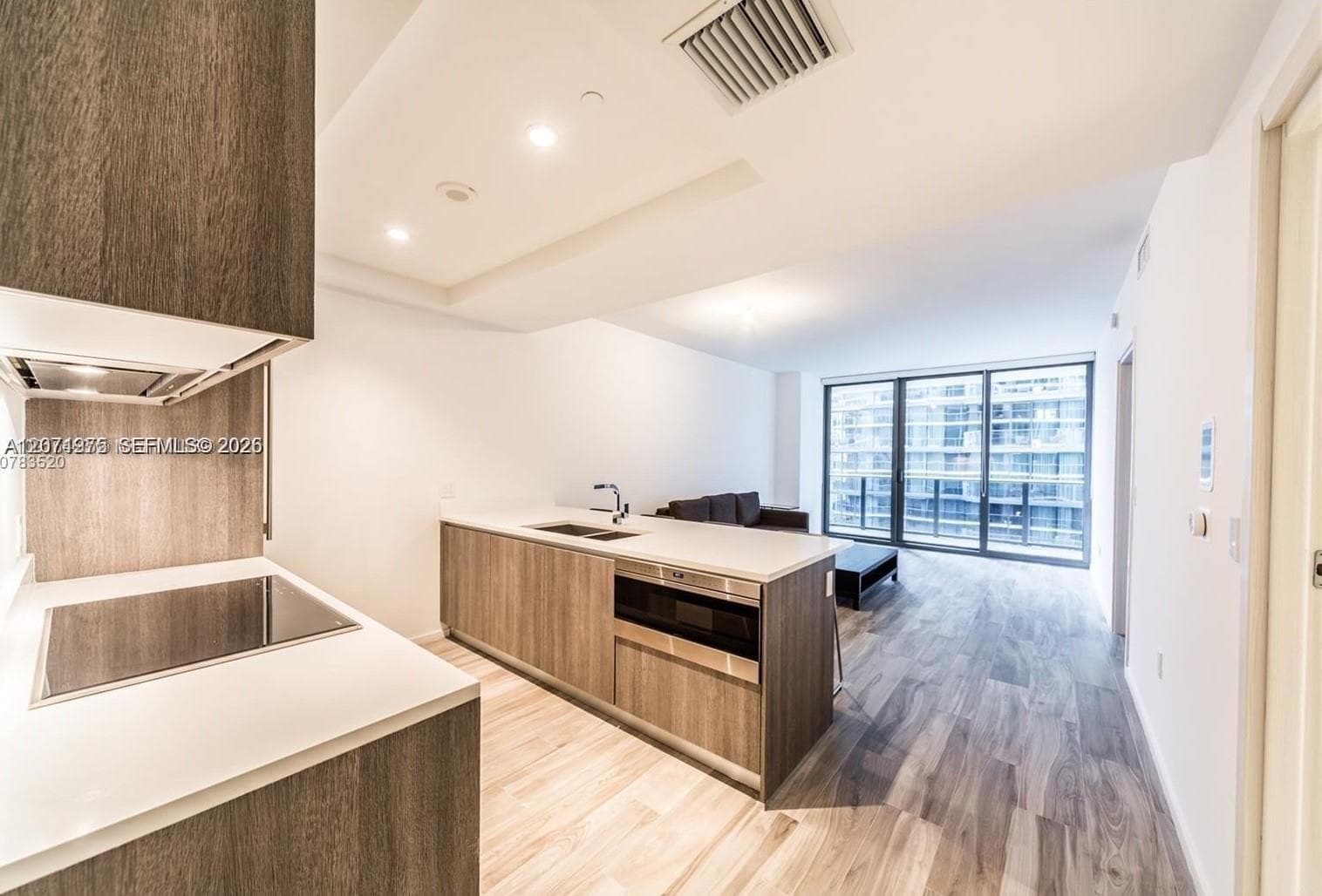 801 S Miami Ave # 2707, Miami, FL 33130 photo 2