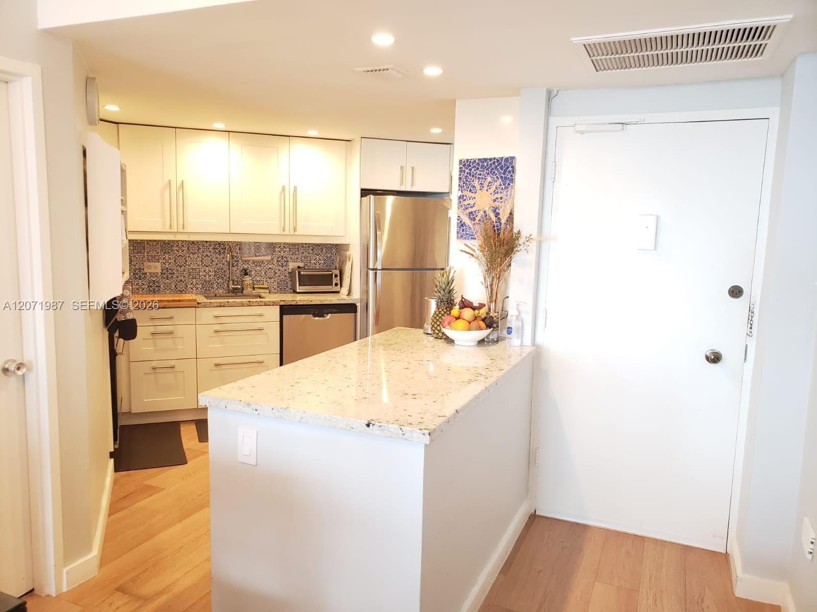 801 Brickell Bay Dr # 1767, Miami, FL 33131 photo 4