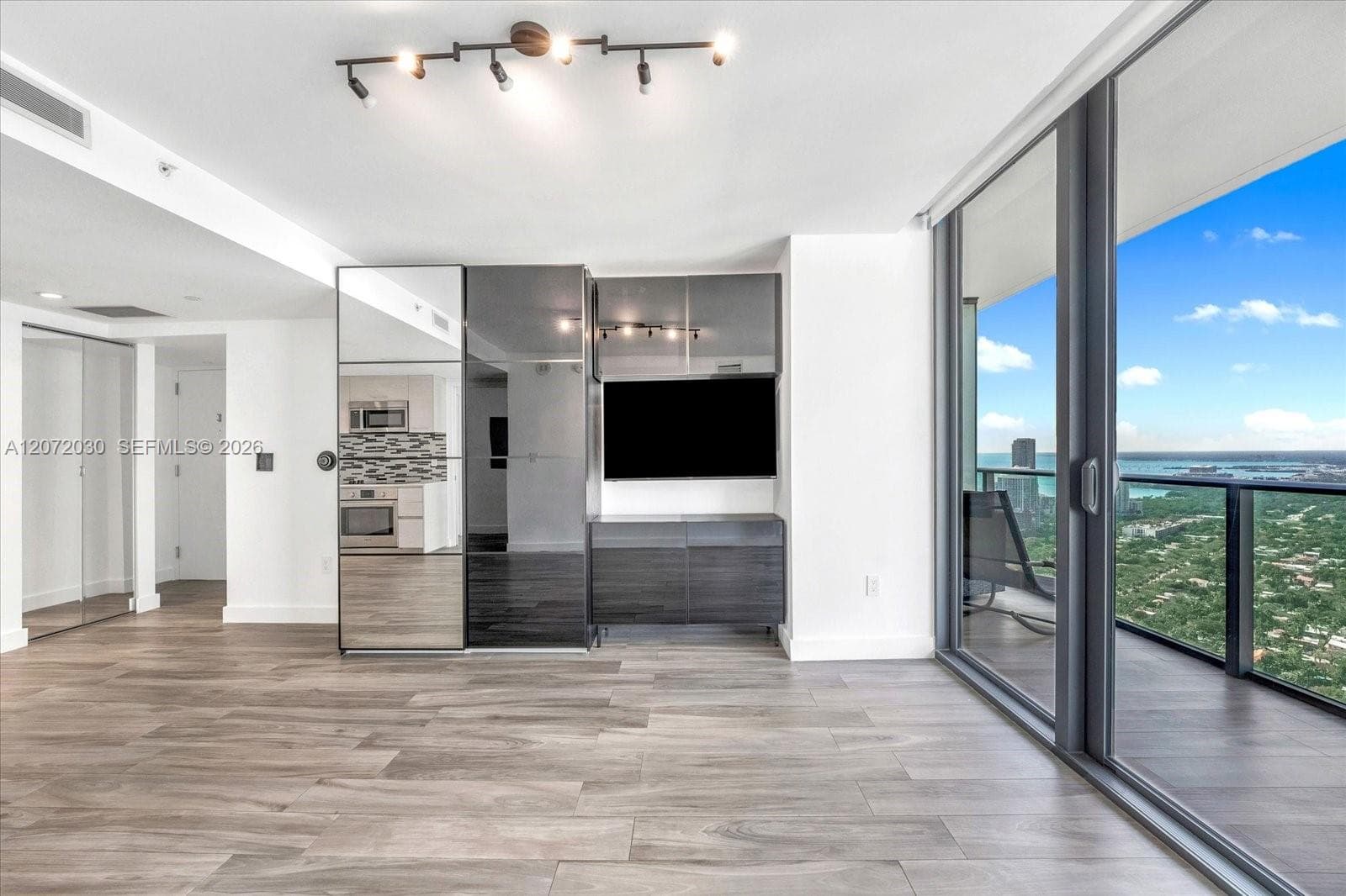 1300 S Miami Ave # 4807, Miami, FL 33130 photo 3