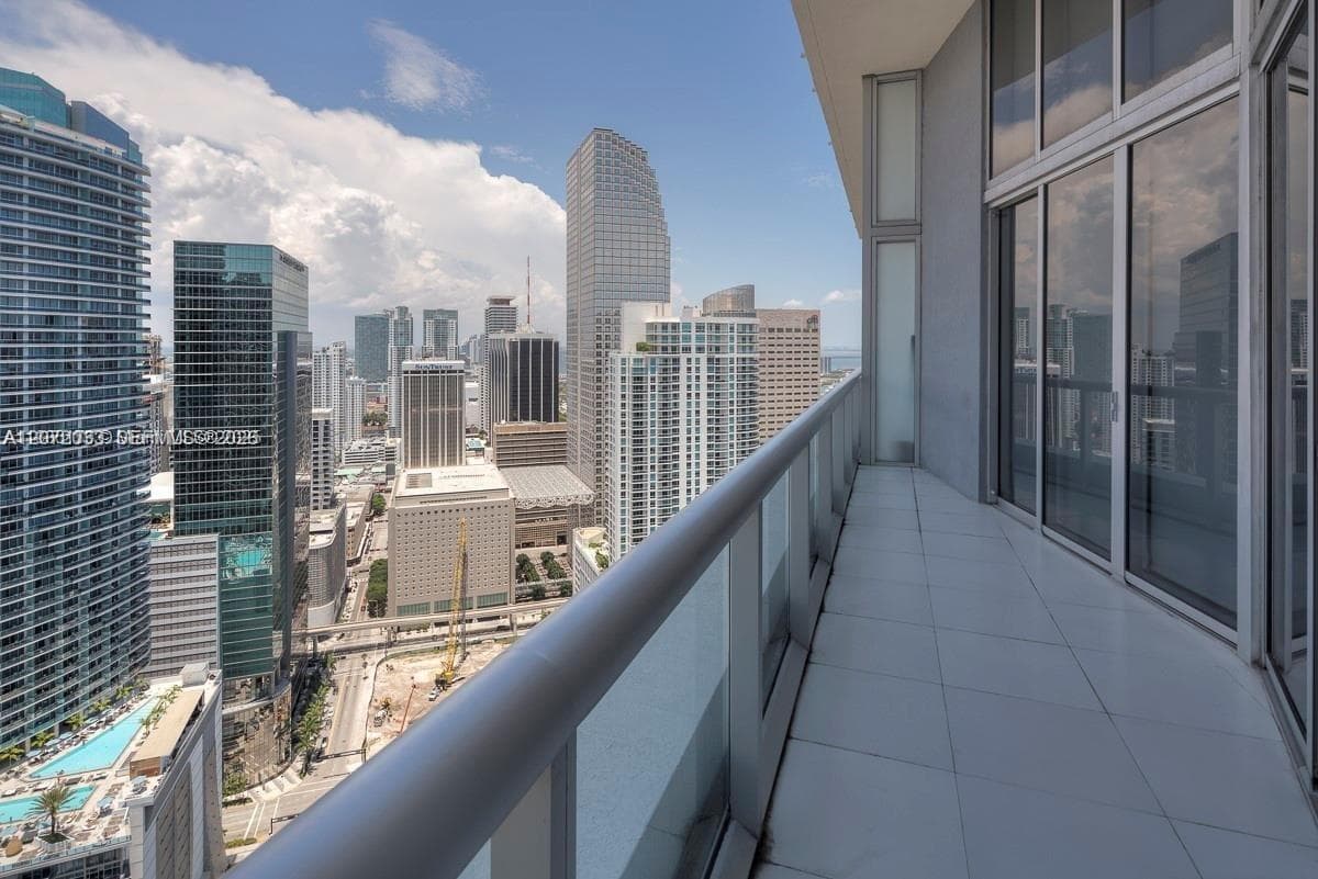 465 Brickell Ave # 4104, Miami, FL 33131 photo 2