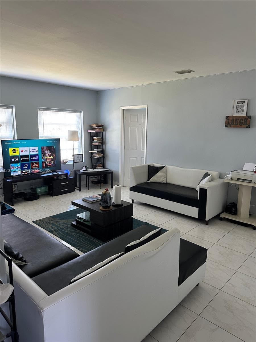 382 NW 82nd St # 382, Miami, FL 33150 photo 3