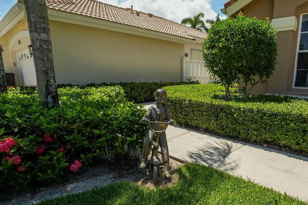 8213 QUAIL MEADOW Trace, West Palm Beach, FL 33412 photo 2