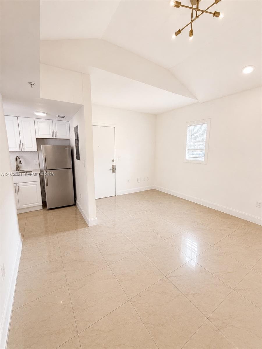 1440 Pennsylvania Ave # 3, Miami Beach, FL 33139 photo 2