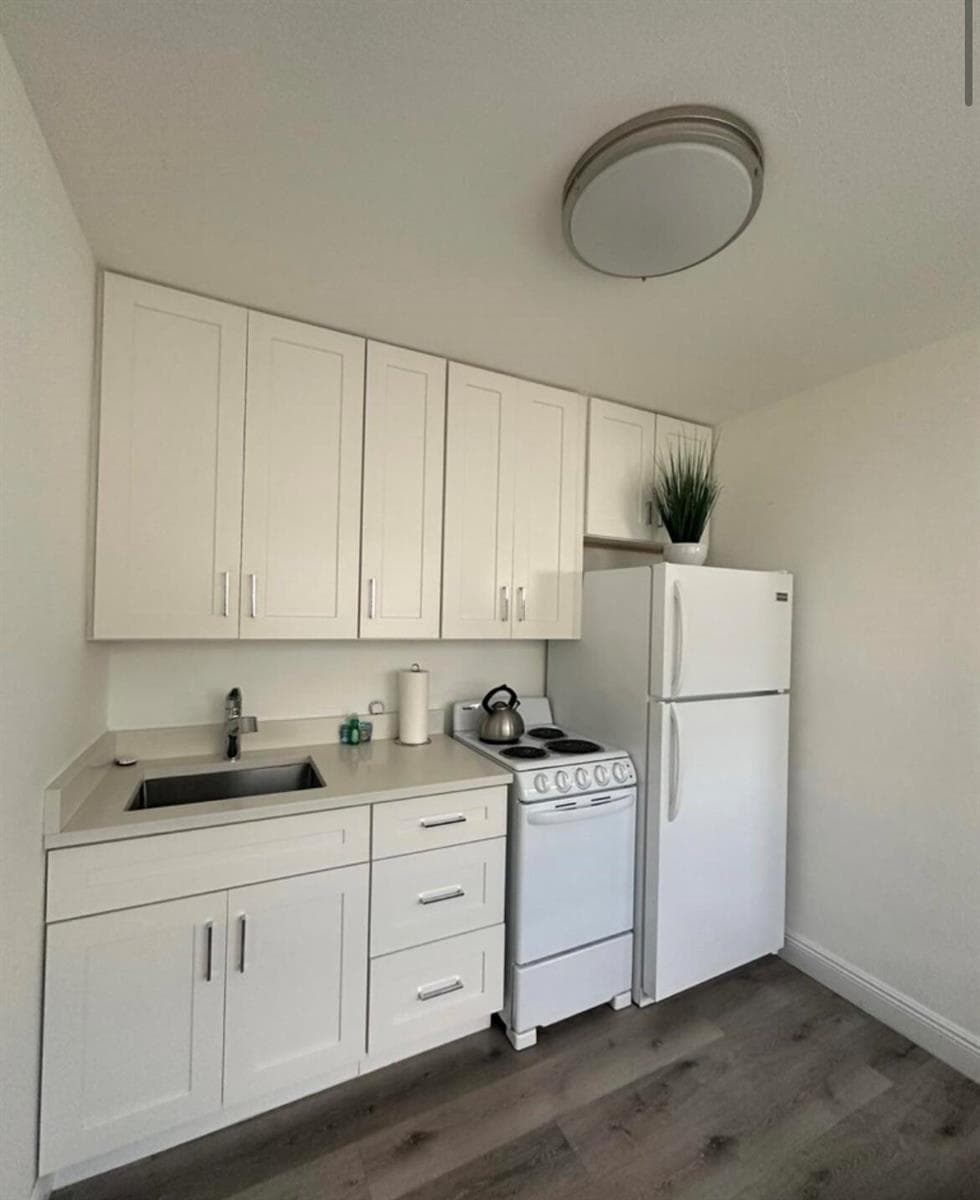 116 SE 9TH Court # 1-2, Hallandale Beach, FL 33009
