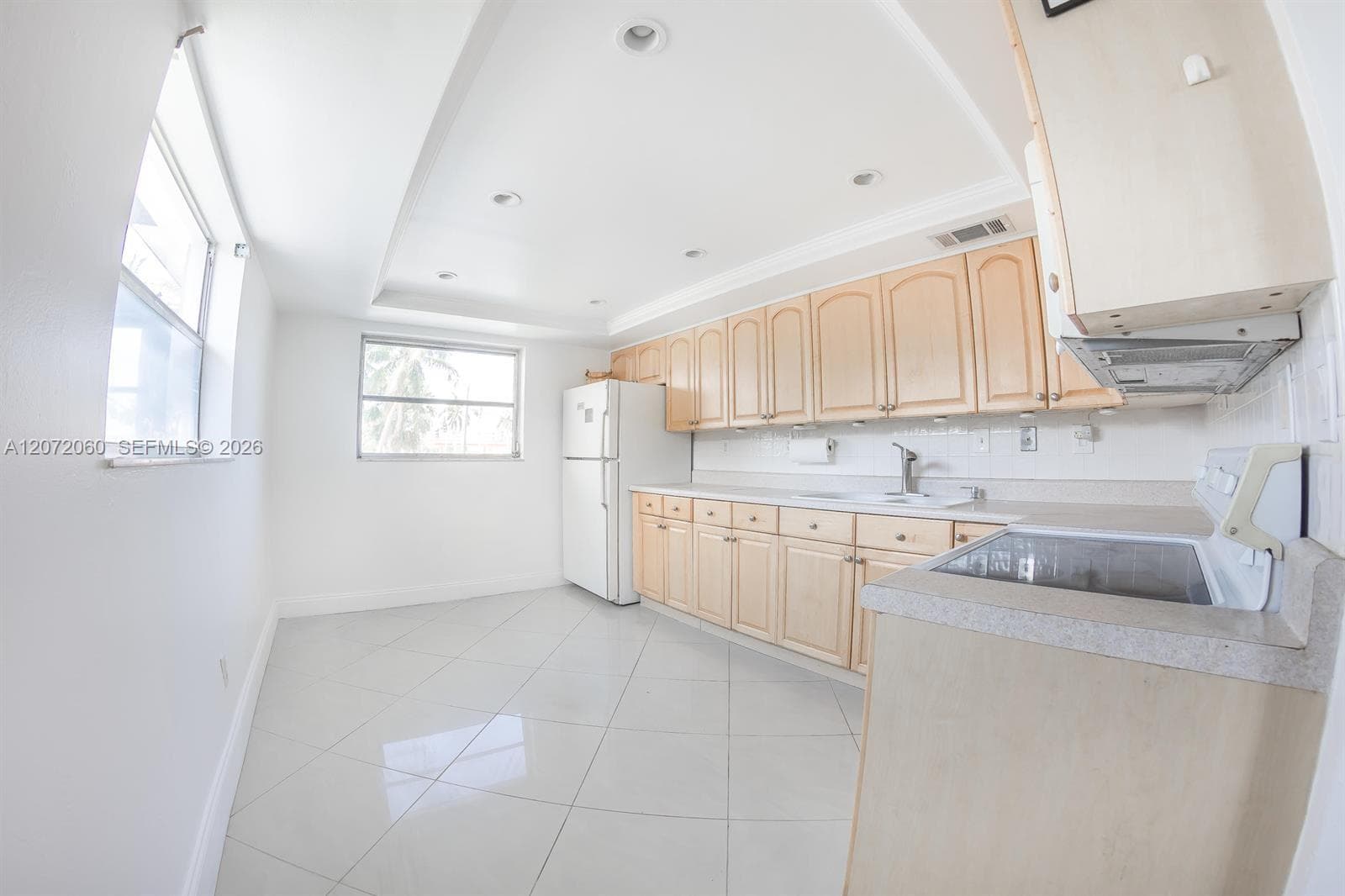 344 SW 1st St # 6, Pompano Beach, FL 33060 photo 2