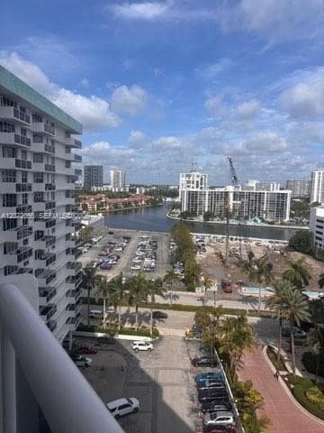3725 S Ocean Dr # 1417, Hollywood, FL 33019