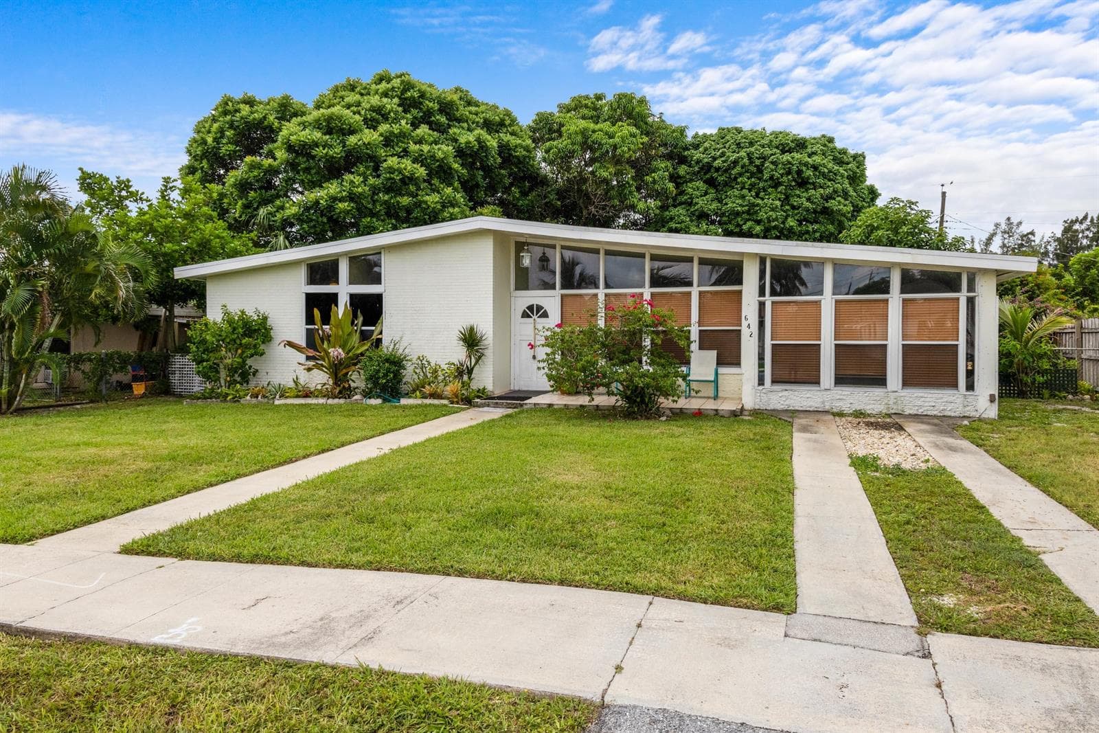 642 W OCEAN, Boynton Beach, FL 33426 photo 2