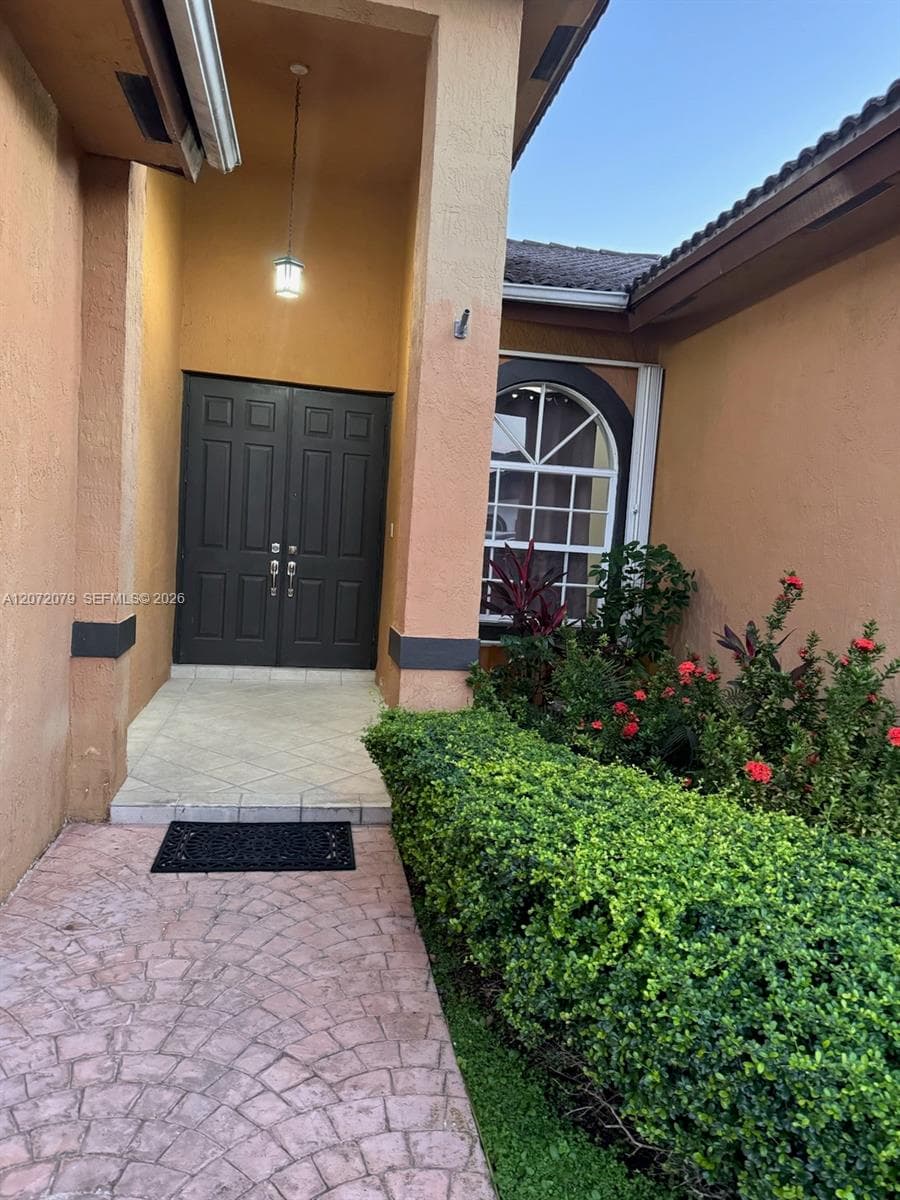 15234 SW 140th St, Miami, FL 33196 photo 2