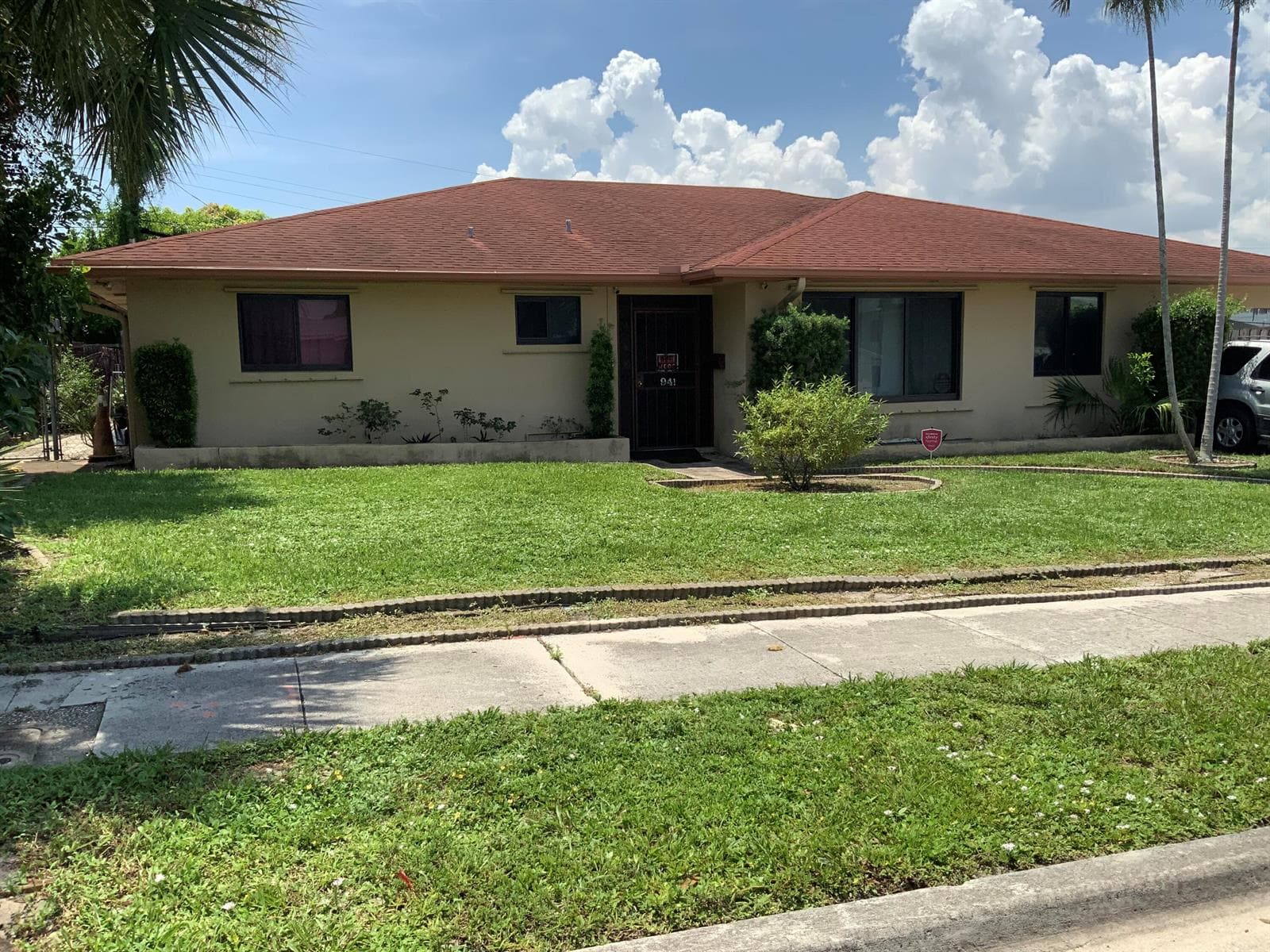 941 W 7th Street, Riviera Beach, FL 33404 photo 2