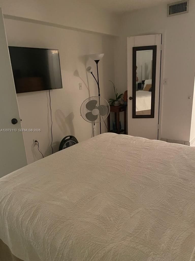 250 181st Dr # 111, Sunny Isles Beach, FL 33160 photo 5