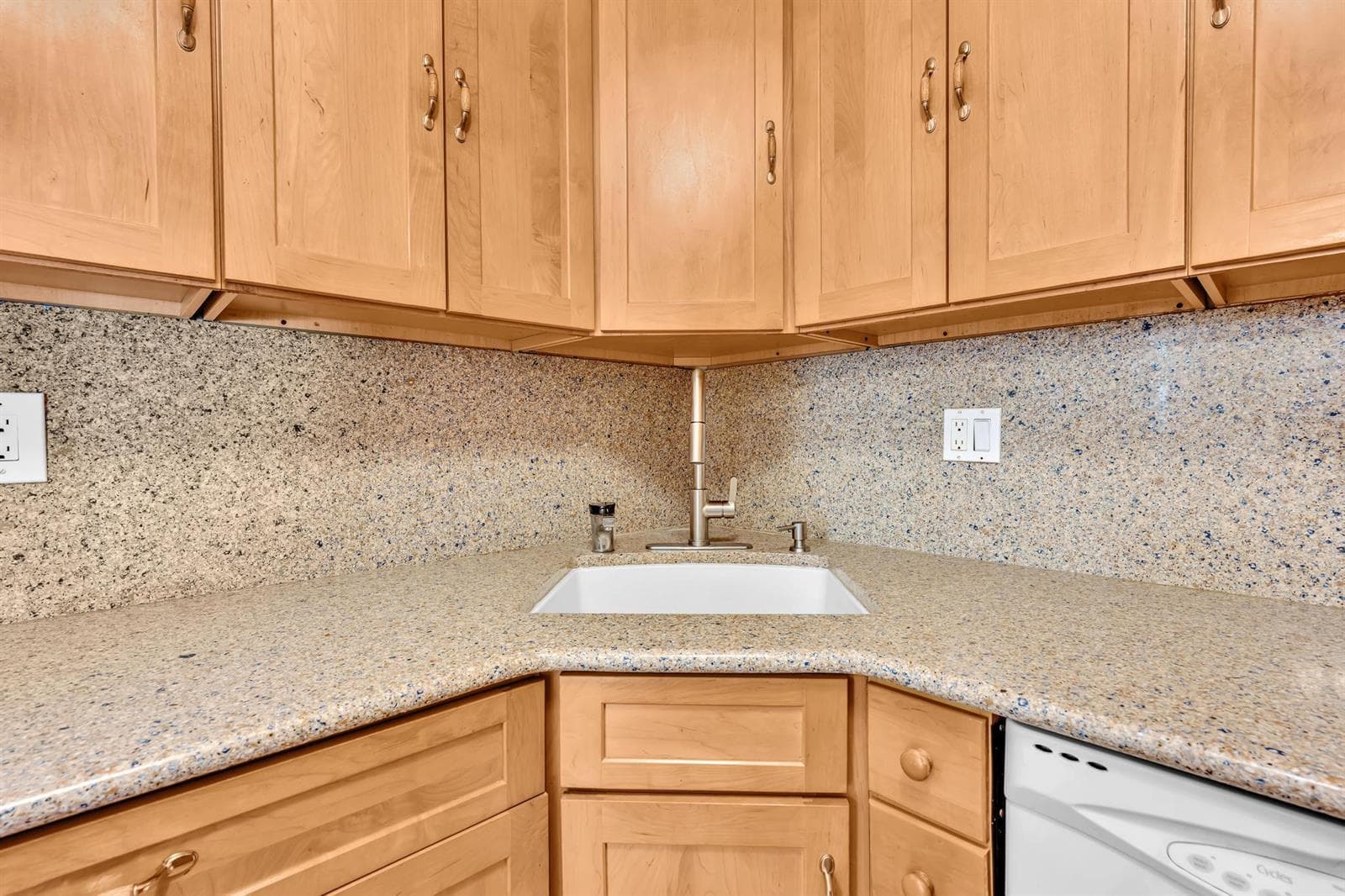 10701 W CLAIRMONT Circle # 109, Tamarac, FL 33321 photo 4