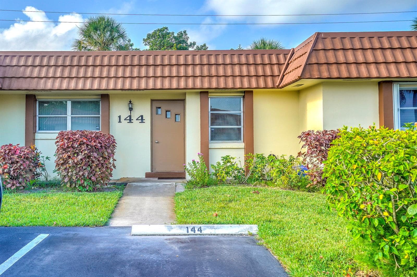 5780 FERNLEY Drive W # 144, West Palm Beach, FL 33415 photo 2