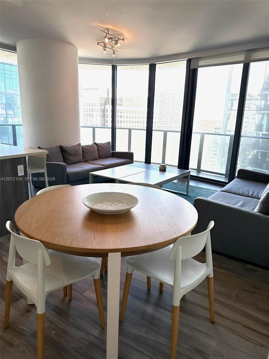801 S Miami Ave # 4305, Miami, FL 33130 photo 4