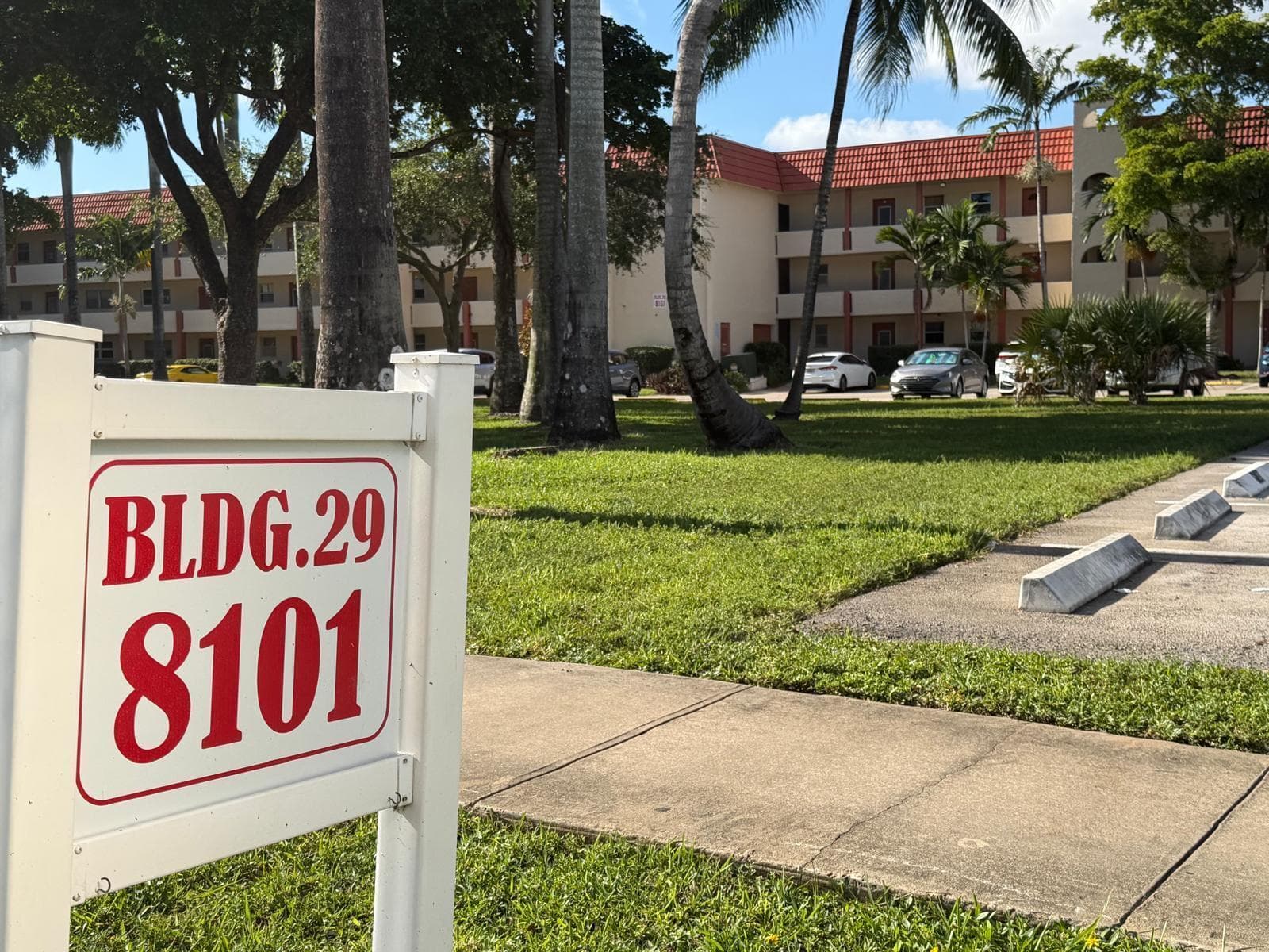 8101 S Sunrise Lakes Drive N # 204, Sunrise, FL 33322 photo 2