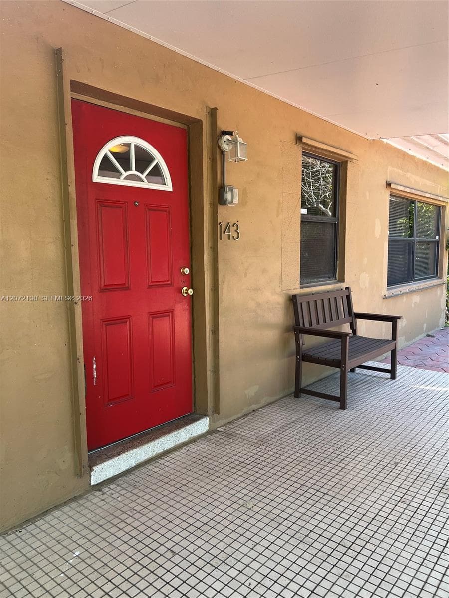 143 SW 22nd Ter, Fort Lauderdale, FL 33312 photo 3