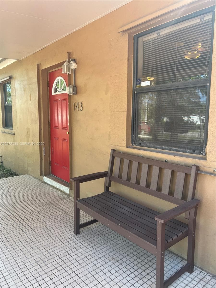 143 SW 22nd Ter, Fort Lauderdale, FL 33312 photo 5