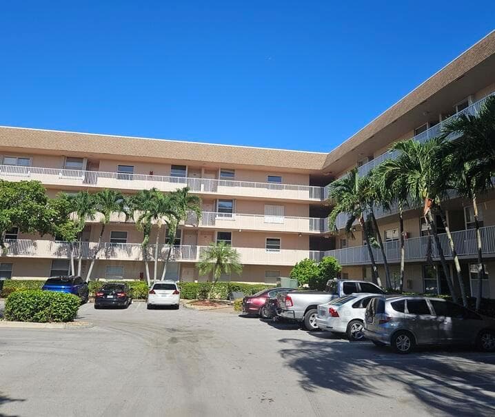10414 NW 24TH Place # 404, Sunrise, FL 33322 photo 2