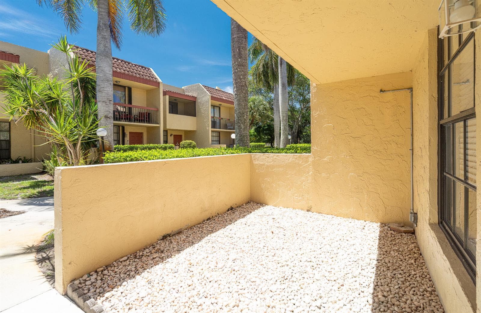 769 SE 1st Way, Deerfield Beach, FL 33441 photo 4