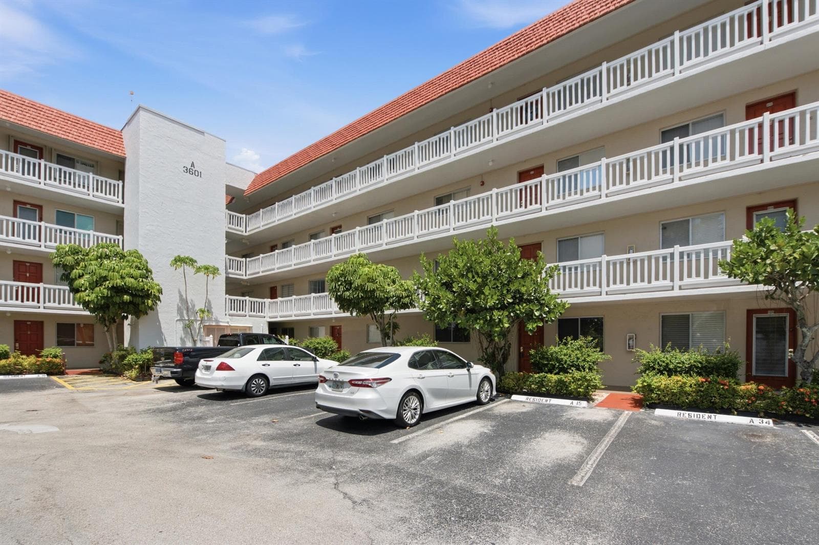 3601 INVERRARY Drive # 107, Lauderhill, FL 33319 photo 3
