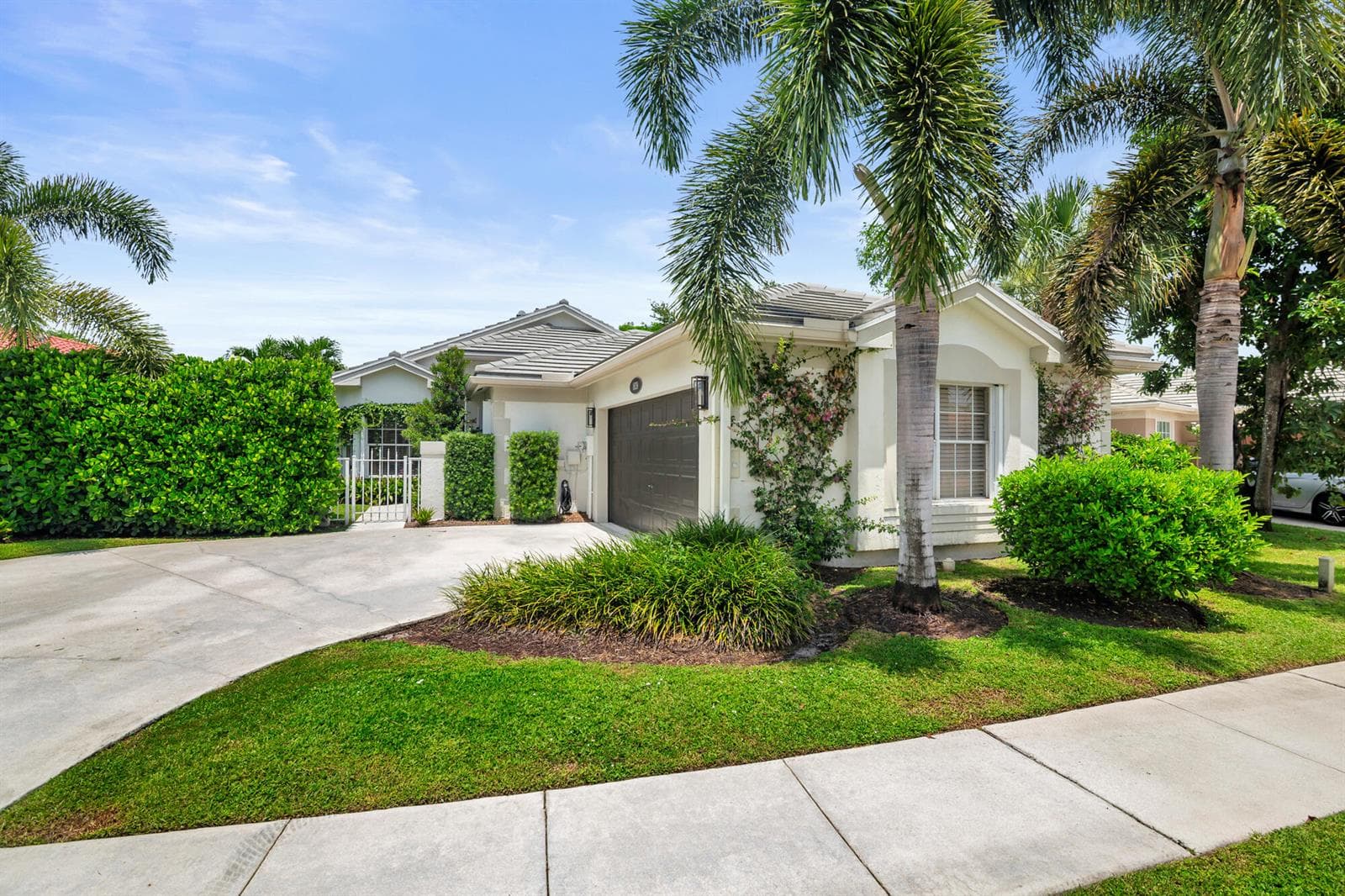 1839 S Club Drive, Wellington, FL 33414 photo 2