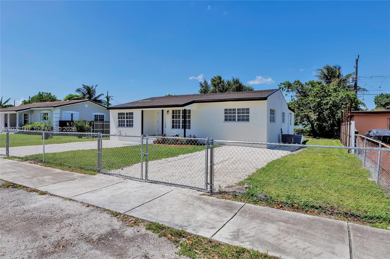 1325 NW 113th Ter, Miami, FL 33167 photo 2