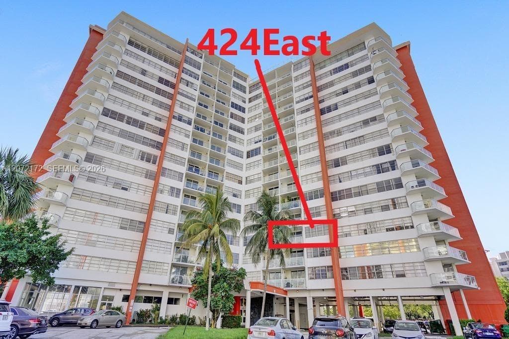 1351 NE Miami Gardens Dr # 424E, Miami, FL 33179