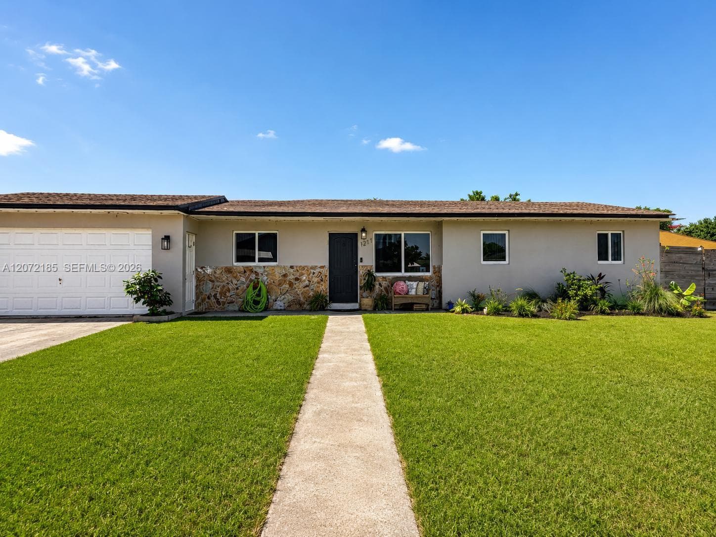 1211 NW 18th St, Homestead, FL 33030 photo 2
