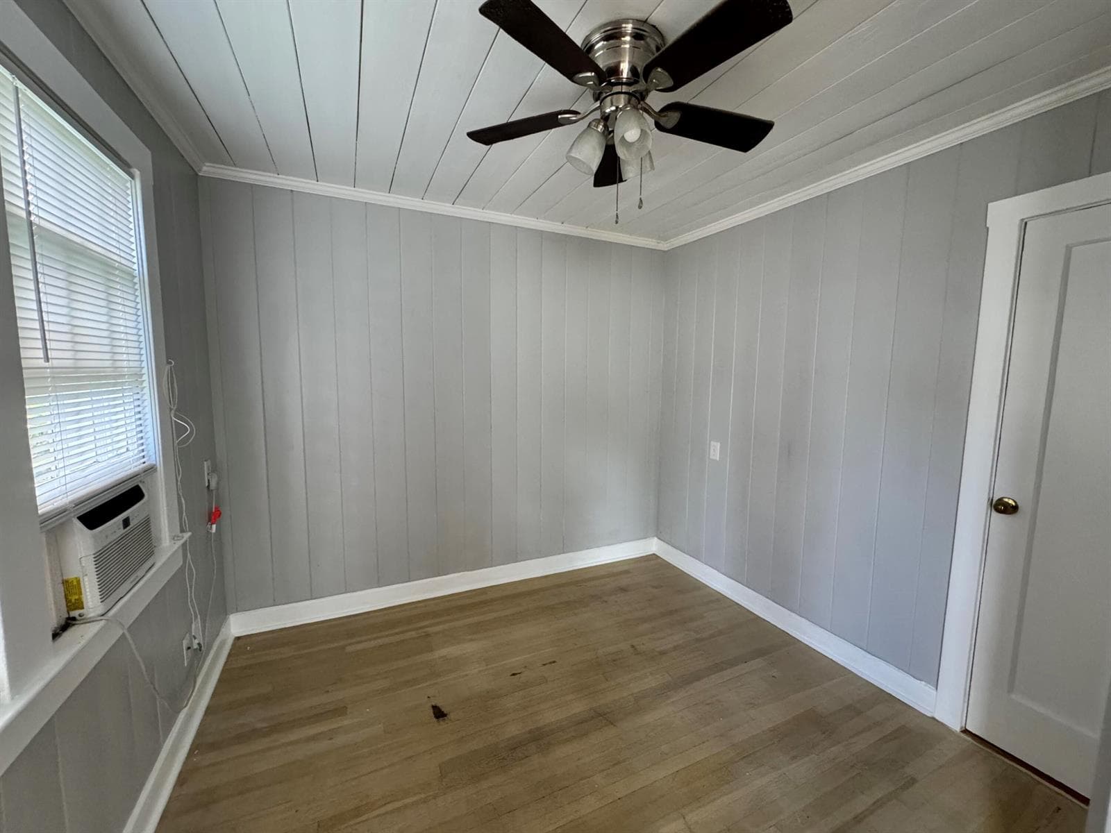 200 Park Avenue # 5, Lake Park, FL 33403 photo 2