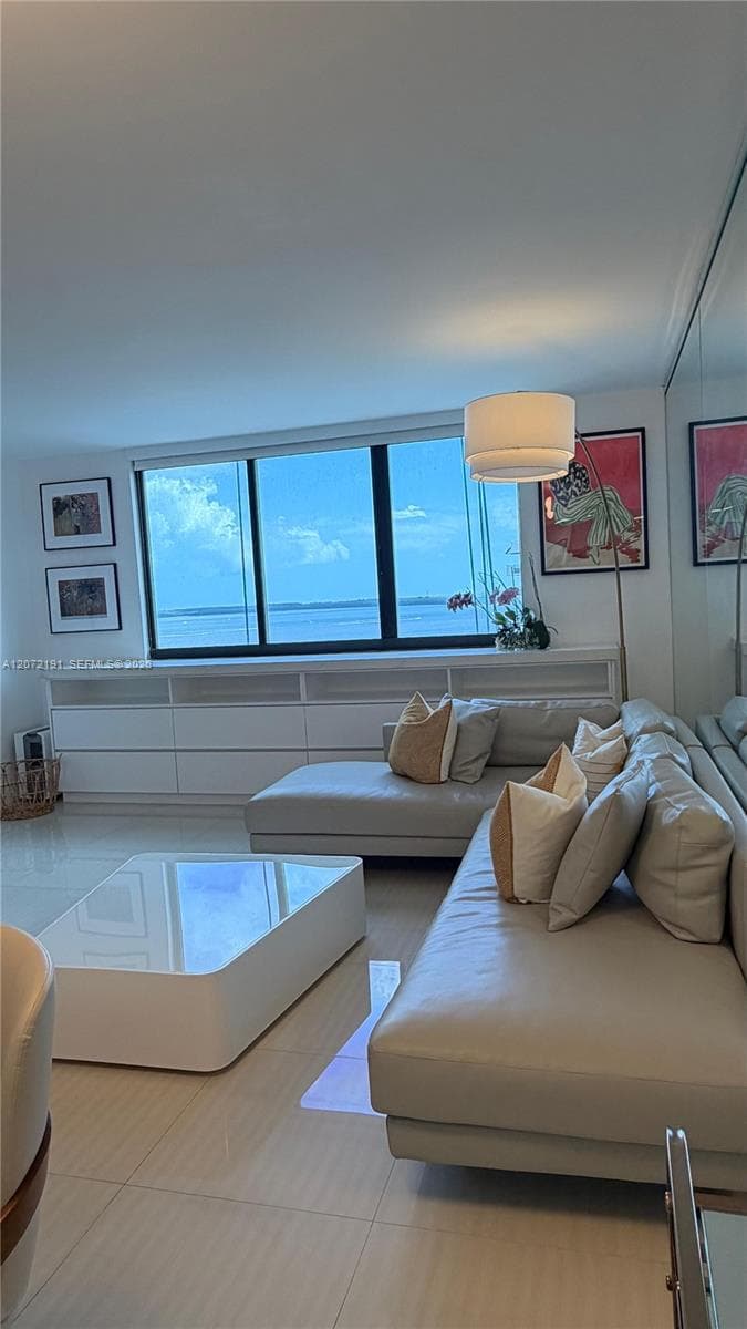 540 Brickell Key Dr # 1101, Miami, FL 33131 photo 2
