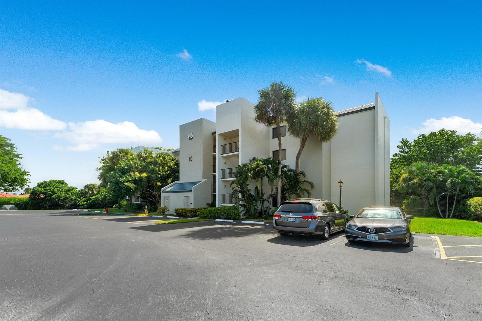 1605 S US HIGHWAY 1 # E204, Jupiter, FL 33477 photo 2