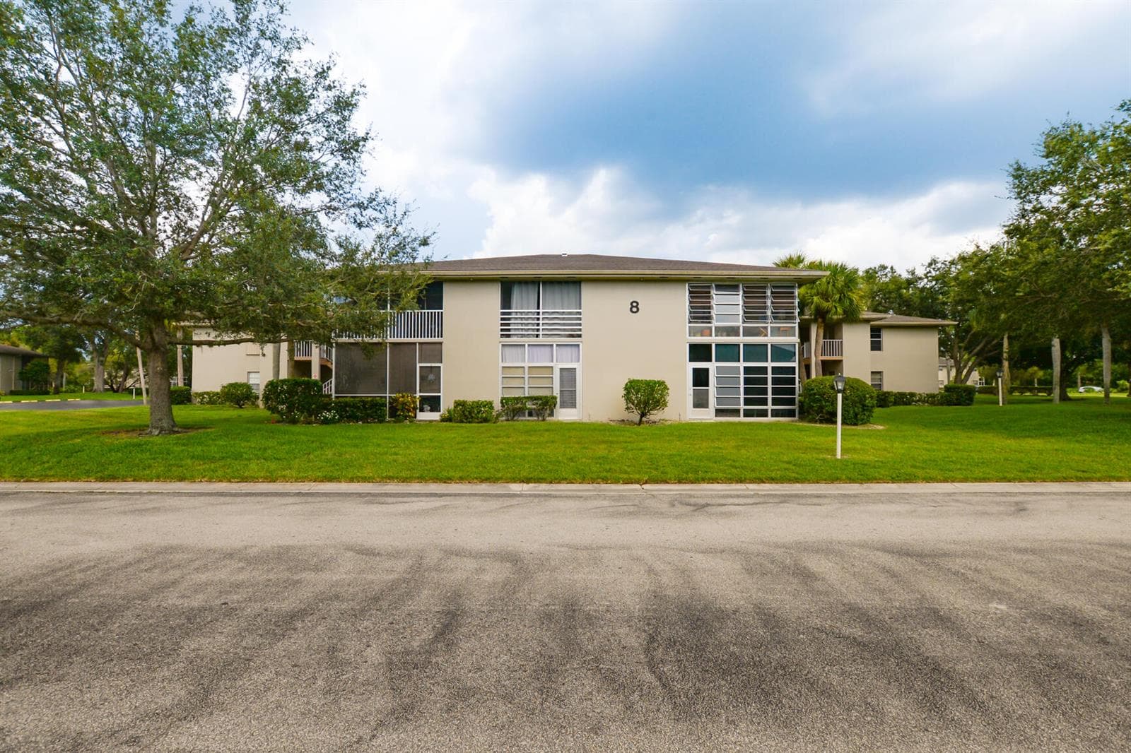 8 Lake Vista Trail, Port St. Lucie, FL 34952 photo 3