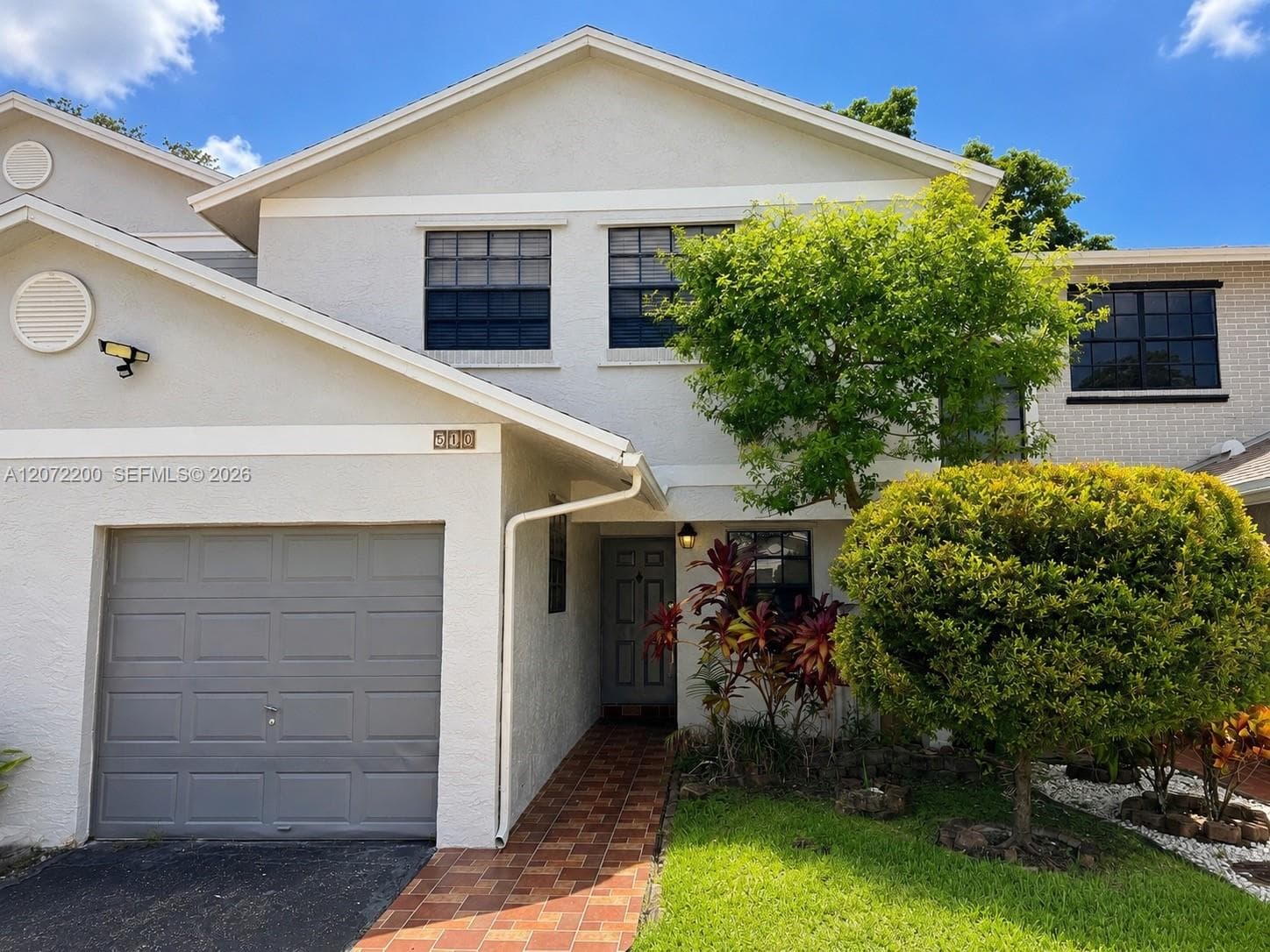 510 NW 103rd Ter, Pembroke Pines, FL 33026 photo 2