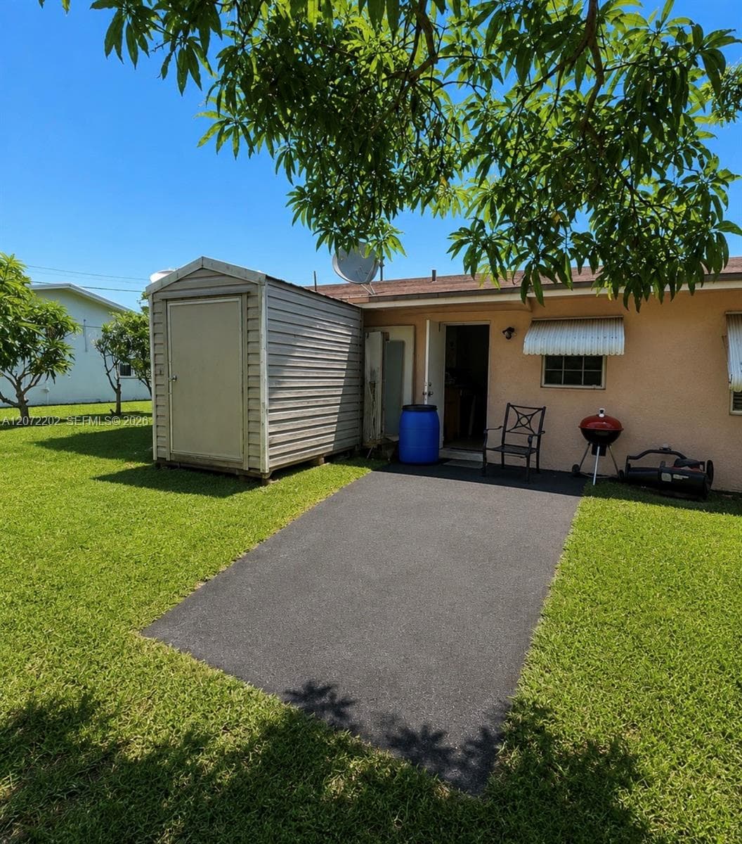 2221 NW 30th Way, Fort Lauderdale, FL 33311 photo 3