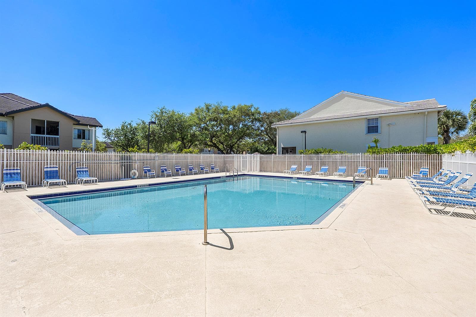 5662 NW 99TH Way, Coral Springs, FL 33076 photo 2