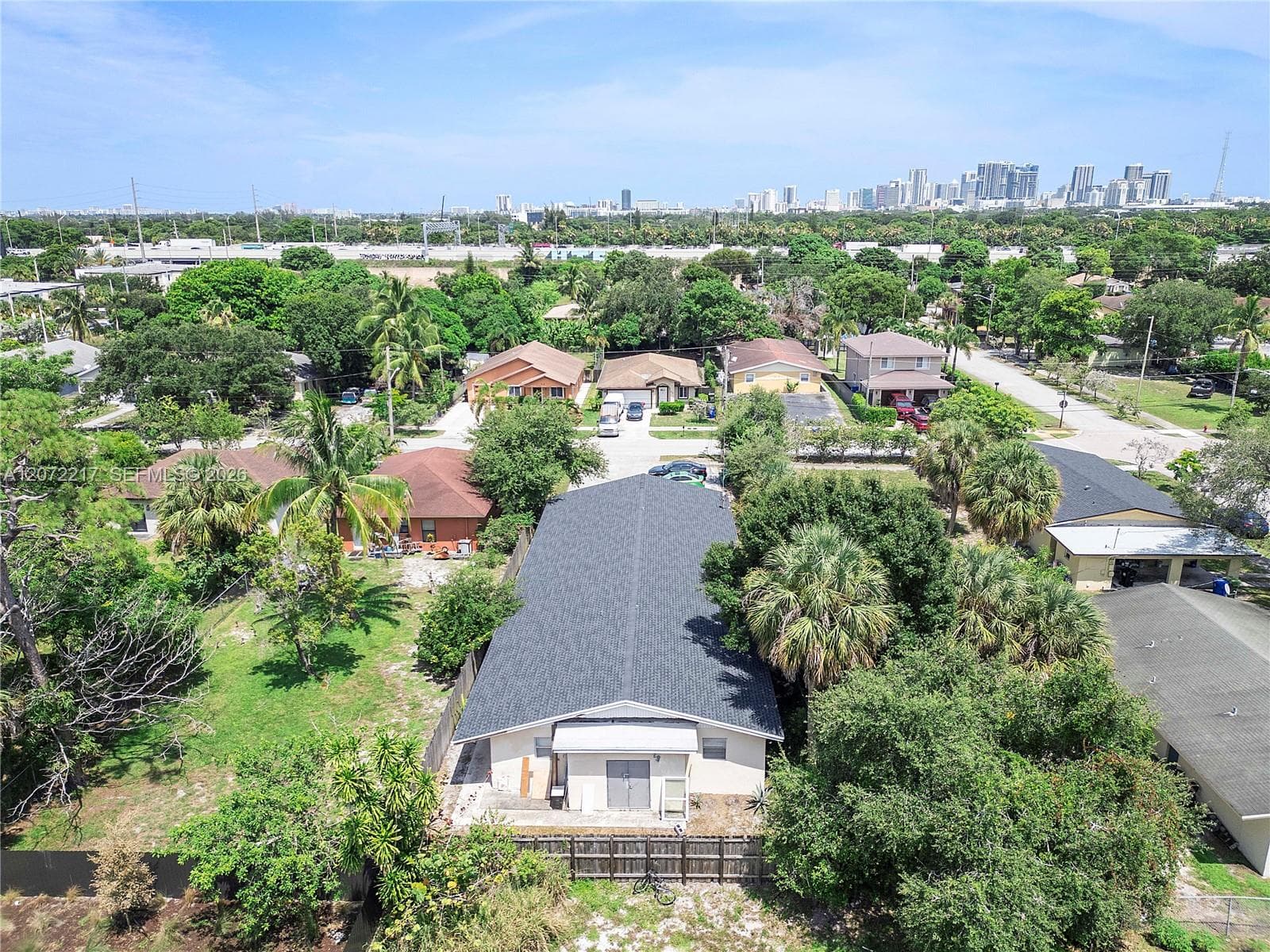 513 NW 22nd Ave, Fort Lauderdale, FL 33311 photo 3