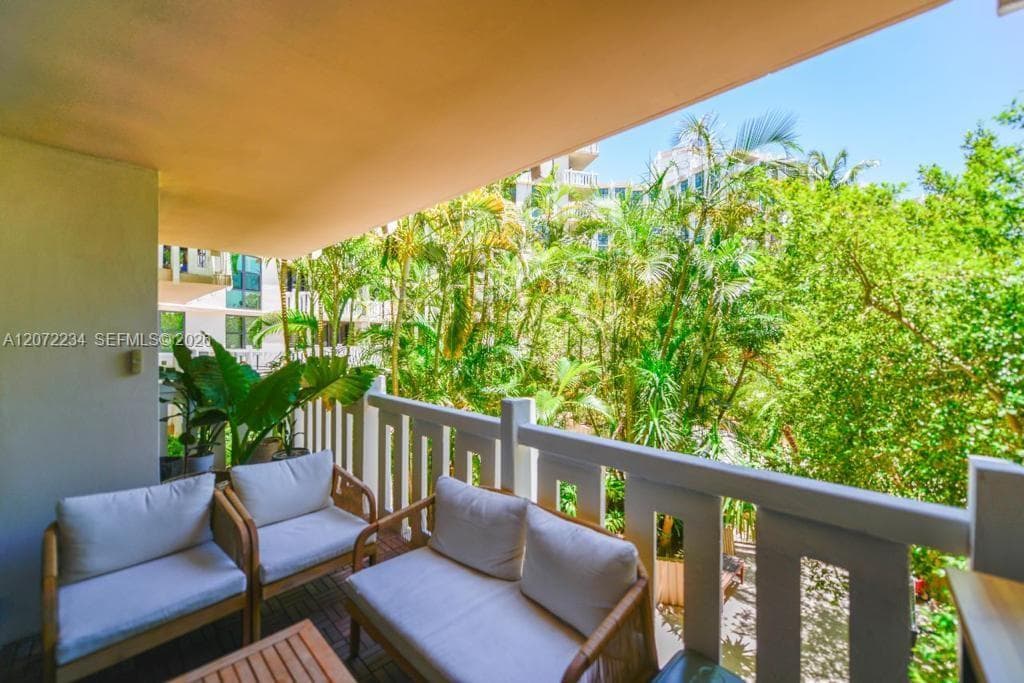 1121 Crandon Blvd # D206, Key Biscayne, FL 33149 photo 4