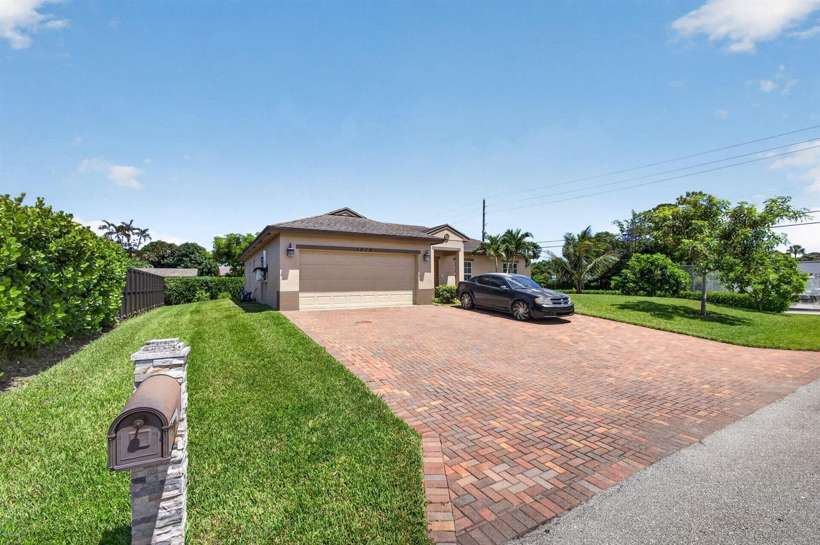 1016 CHERYL Road, Haverhill, FL 33417 photo 3