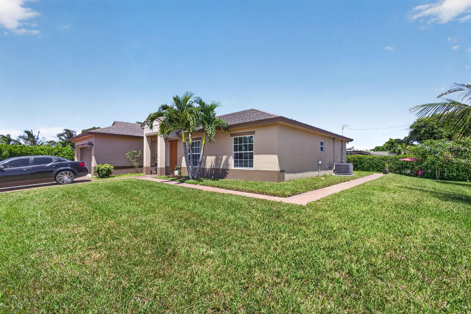 1016 CHERYL Road, Haverhill, FL 33417 photo 4