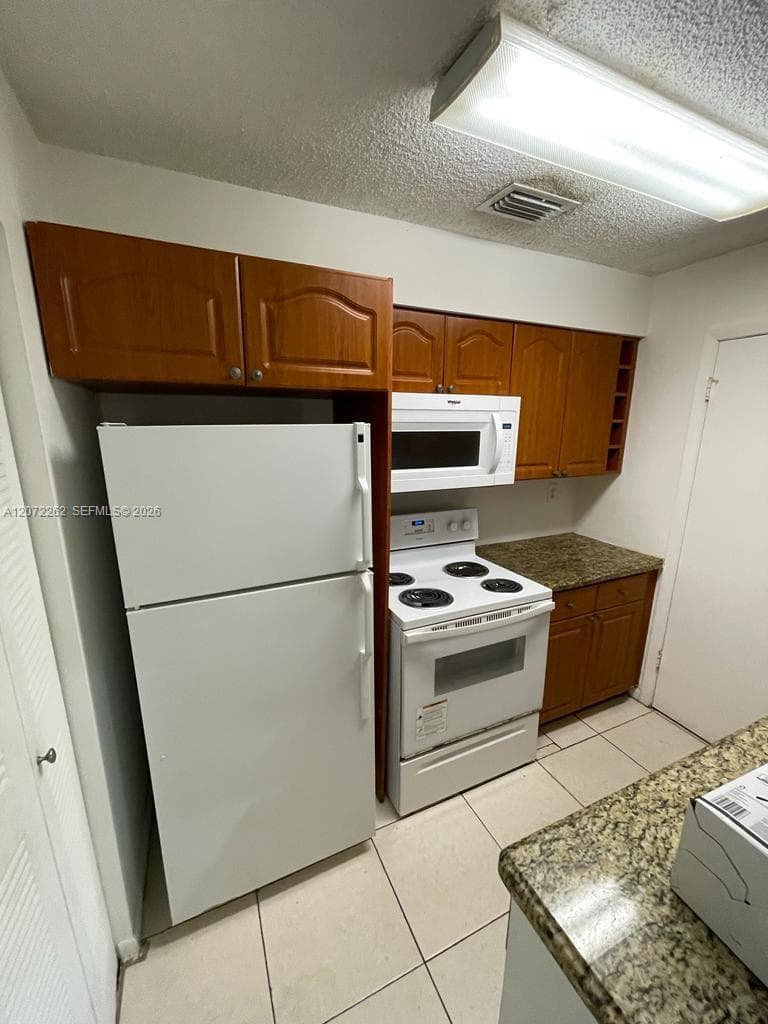 17515 NW 67th Ct # E-22, Hialeah, FL 33015 photo 2